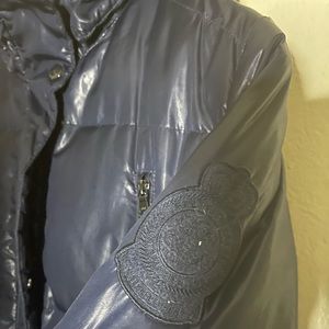 Ralph Lauren.. Women.. Zip up coat with hood.. that comes off..